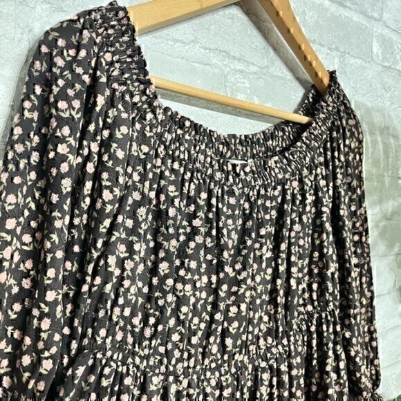 3/$30 _ AMERICAN EAGLE | Floral Smocked On/ Off the Shoulder Blouse Peasant - S - Picture 3 of 5